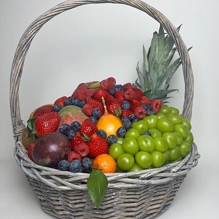 Корзина солнечных фруктов
